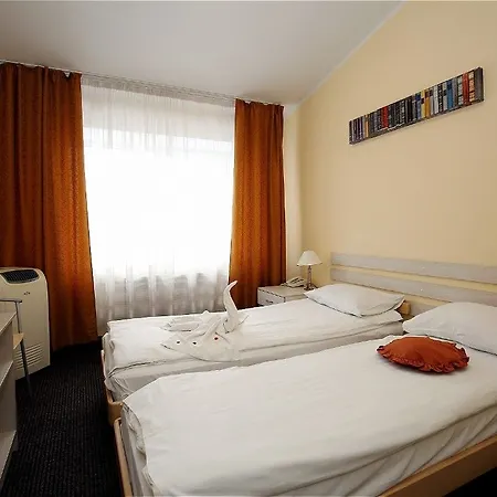 Hotel Tomo Free Parking