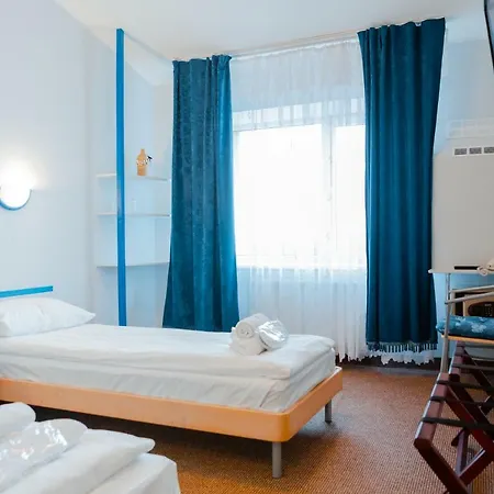 Tomo Free Parking Hotel 3*