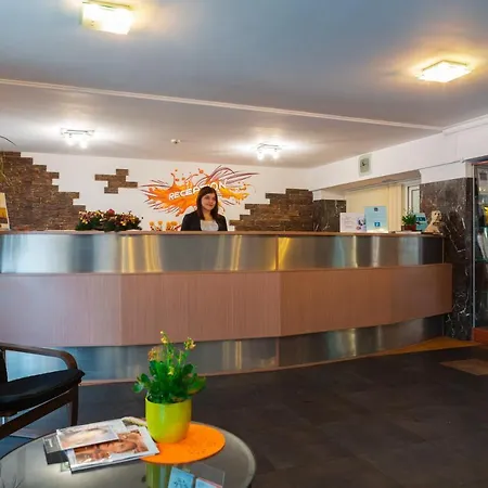 Hotel Tomo Free Parking 3*